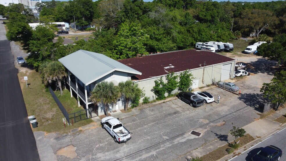 Primary Photo Of 3003 E St, Pensacola Manufacturing For Lease