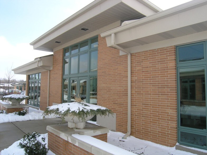 More Photos Of 28381 Davis Pky, Warrenville Office For Lease