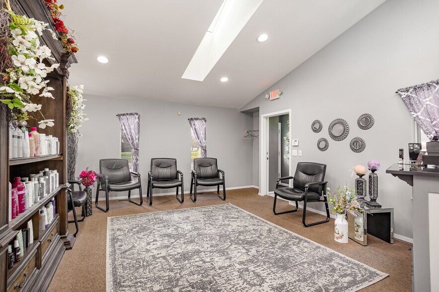 More Photos Of 3266 Fashion Square Blvd, Saginaw Freestanding For Sale