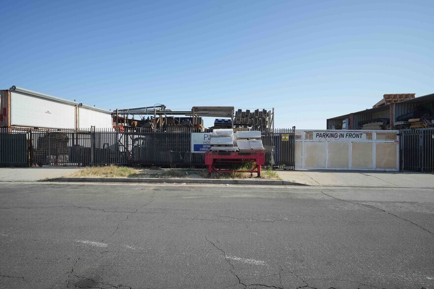 More Photos Of 11921 Sherman Way, North Hollywood Warehouse For Sale
