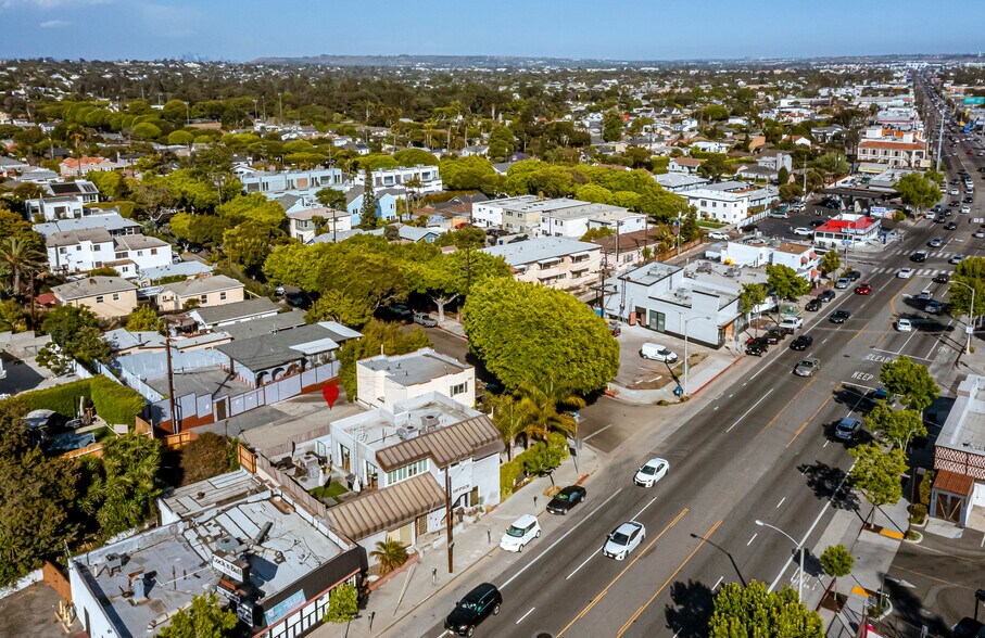 More Photos Of 2951-2953 Lincoln Blvd, Santa Monica Loft Creative Space For Sale