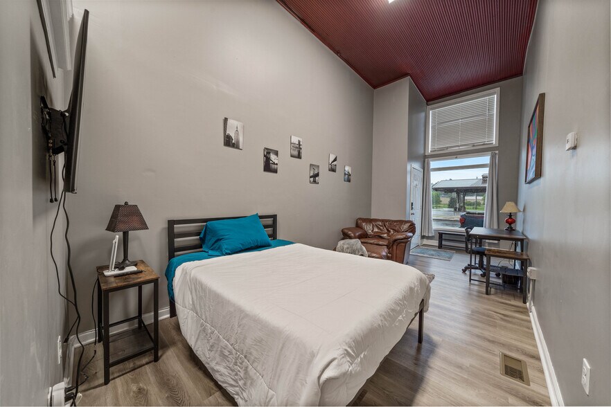 More Photos Of 614-616 Cherokee St, Leavenworth Apartments For Sale