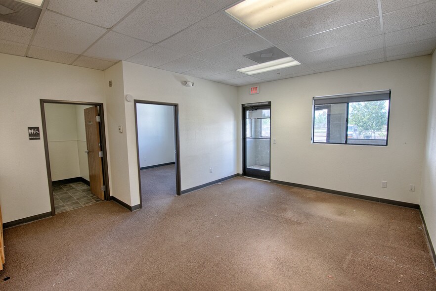 More Photos Of 1321 E Lumbermans Loop, Show Low Warehouse For Lease