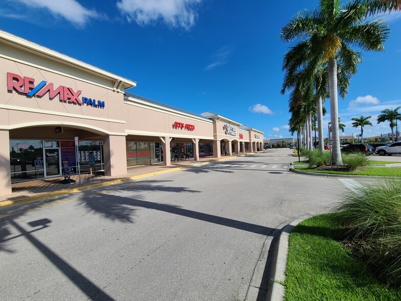 More Photos Of 24123 Peachland Blvd, Port Charlotte Unknown For Lease