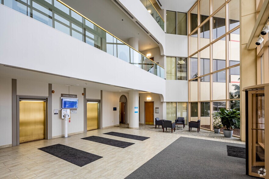 More Photos Of 4075 Monroeville Blvd, Monroeville Unknown For Lease