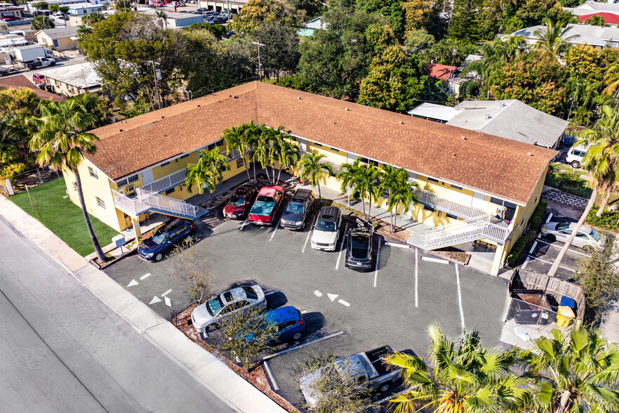 Primary Photo Of 925 S K St, Lake Worth Apartments For Sale