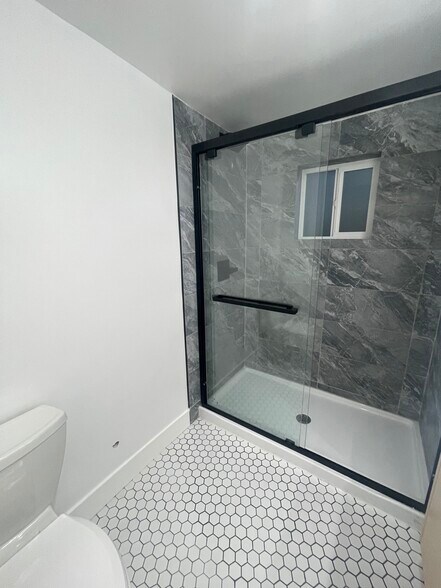More Photos Of 19 Knoll Ln, Mill Valley Apartments For Sale