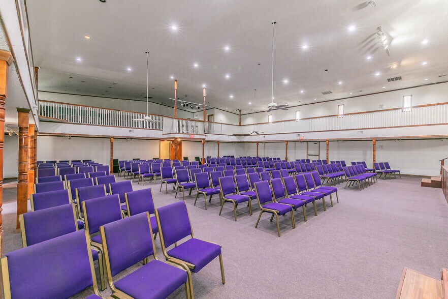 More Photos Of 5007 Ivy Ln, Dallas Specialty For Sale