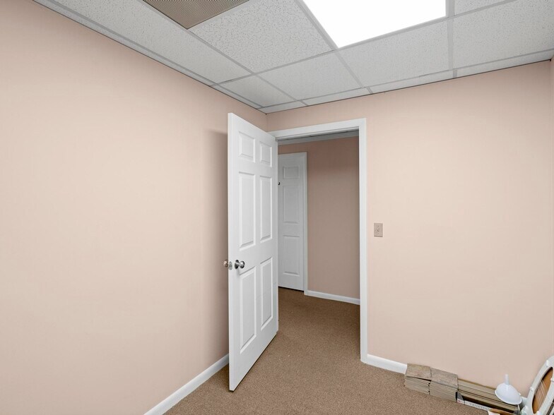 More Photos Of 4541 S 700 E, Salt Lake City Office For Sale