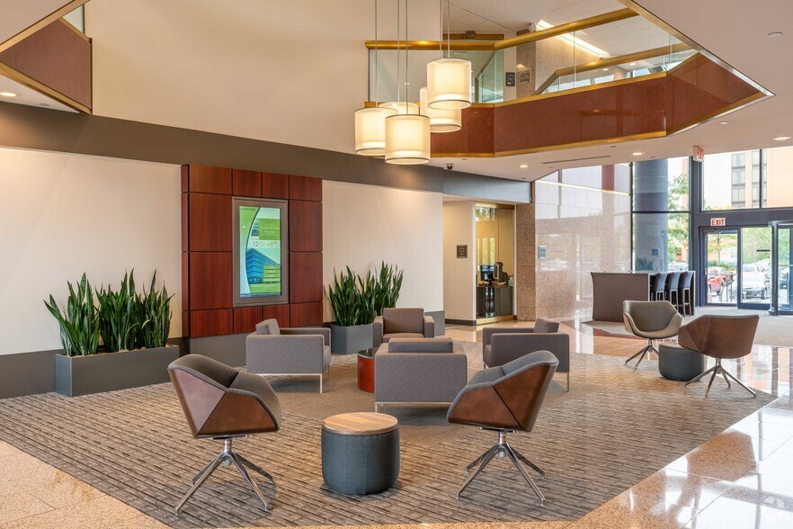 More Photos Of 2300 Barrington Rd, Hoffman Estates Coworking Space