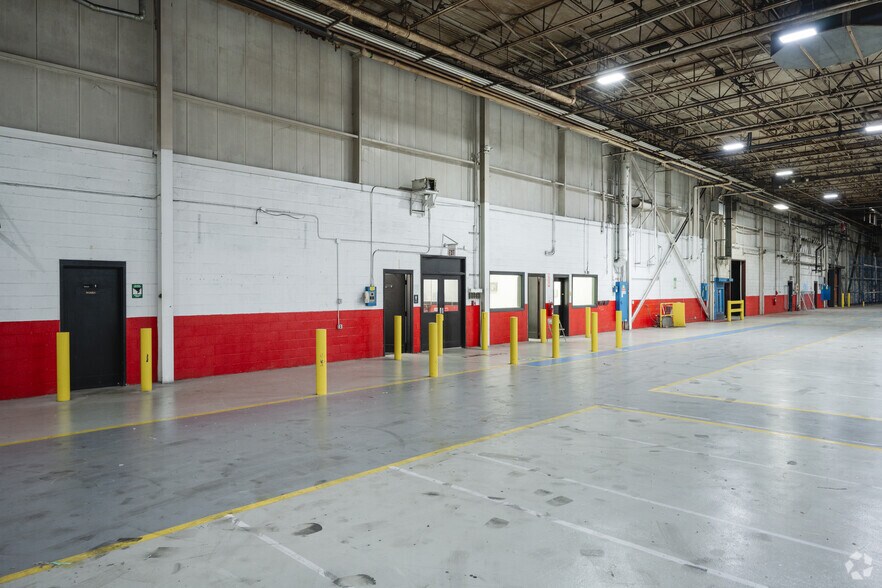 More Photos Of 90 Christ School Rd, Arden Distribution For Lease