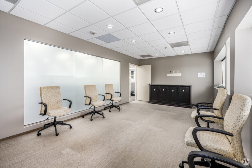 More Photos Of 8211 Town Center Dr, Nottingham Medical For Lease