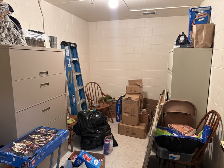 More Photos Of 1499 Business Park Dr, Traverse City Medical For Sale
