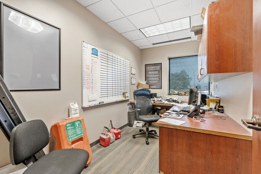 More Photos Of 2905 Lexington Ave S, Eagan Flex For Sale