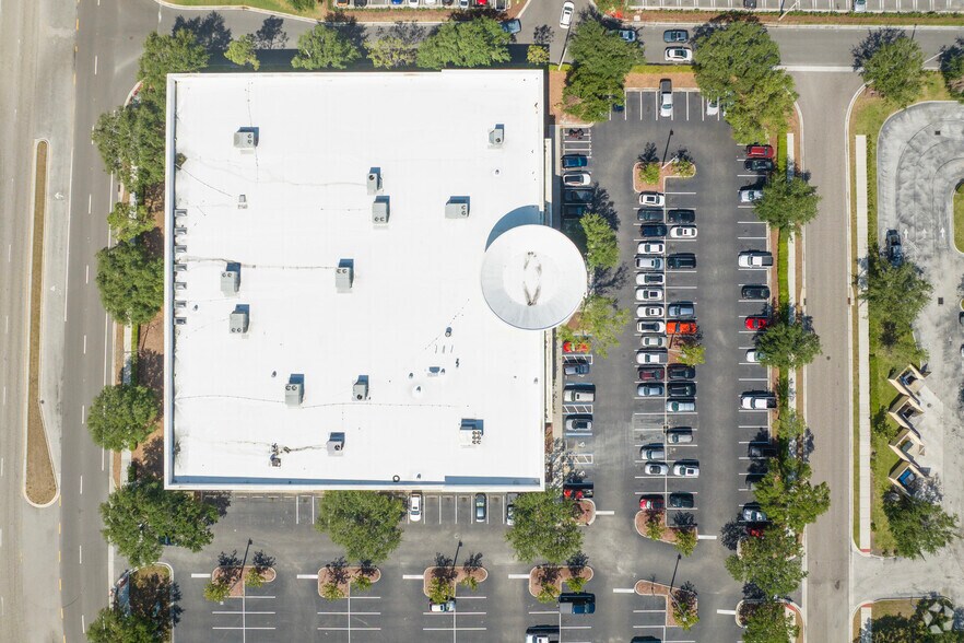 More Photos Of 2890 Providence Lakes Blvd, Brandon Health Club For Sale