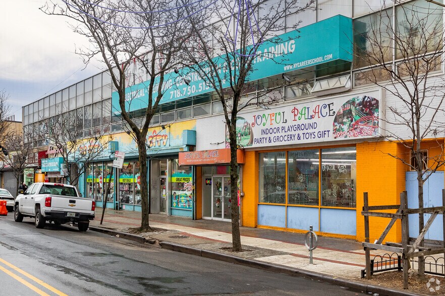 More Photos Of 54-32-54-60 Myrtle Ave, Ridgewood Storefront For Lease