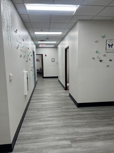 More Photos Of 225 E Lemon St, Lakeland Office For Lease