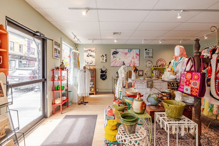 More Photos Of 14 Railroad St, Great Barrington General Retail For Sale