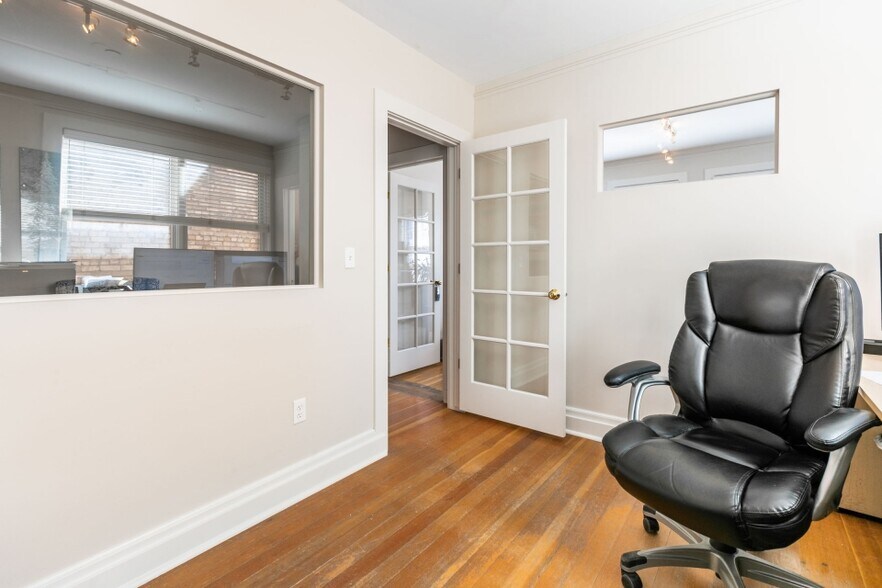 More Photos Of 309-311 Main St, Park City Storefront Retail Office For Lease