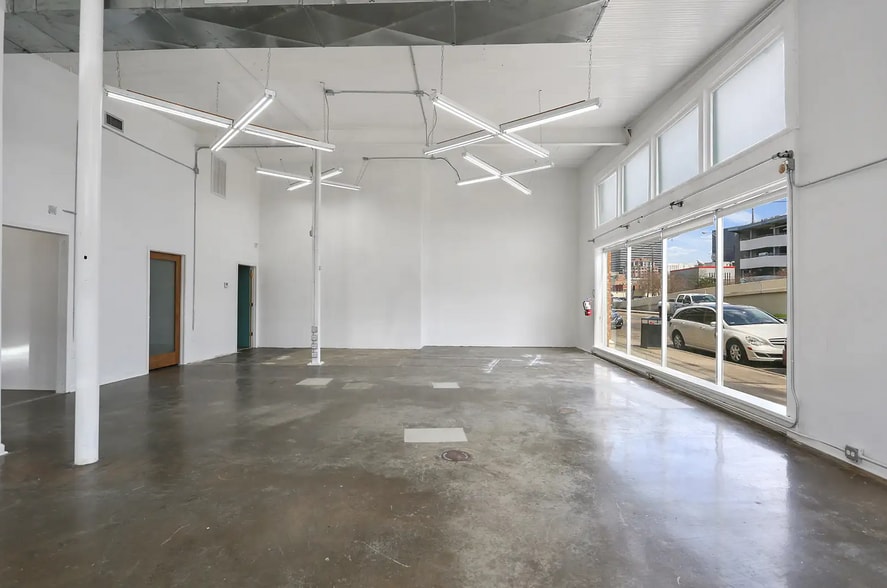 More Photos Of 1029 Oretha Castle Haley Blvd, New Orleans Freestanding For Sale