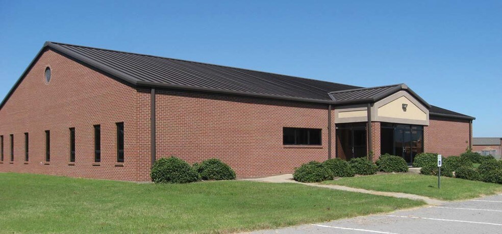 More Photos Of 33 Ingalls Rd, Fort Monroe Unknown For Lease