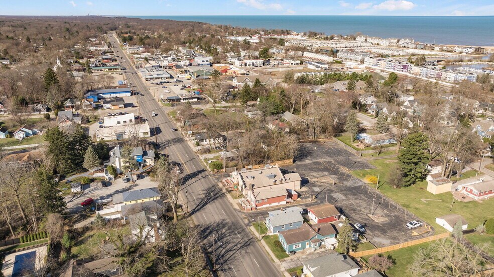 More Photos Of 310 E Buffalo St, New Buffalo General Retail For Sale