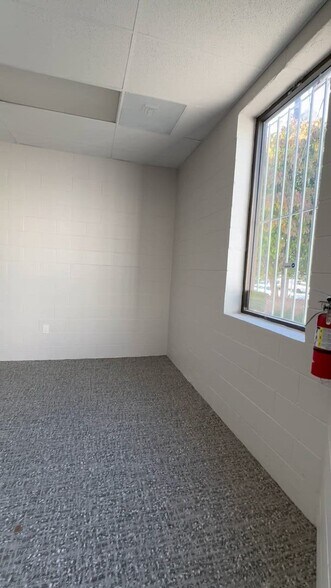 More Photos Of 91 Charter Oak Ave, San Francisco Warehouse For Sale