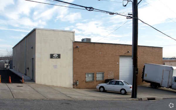Primary Photo Of 194 Daniel St, Hackensack Warehouse For Sale