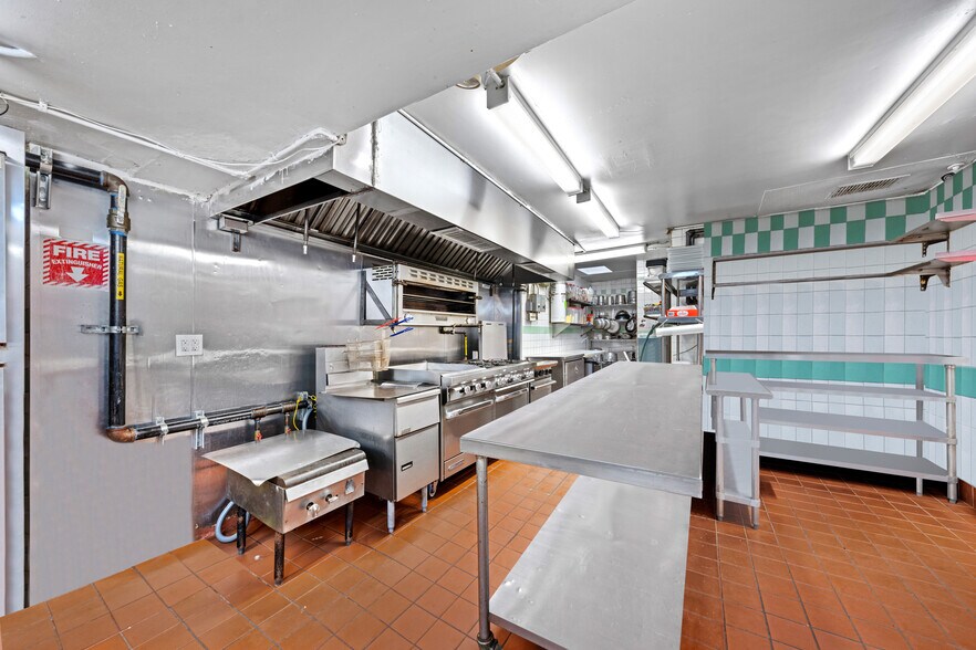 More Photos Of 358 W 23rd St, New York Multifamily For Sale
