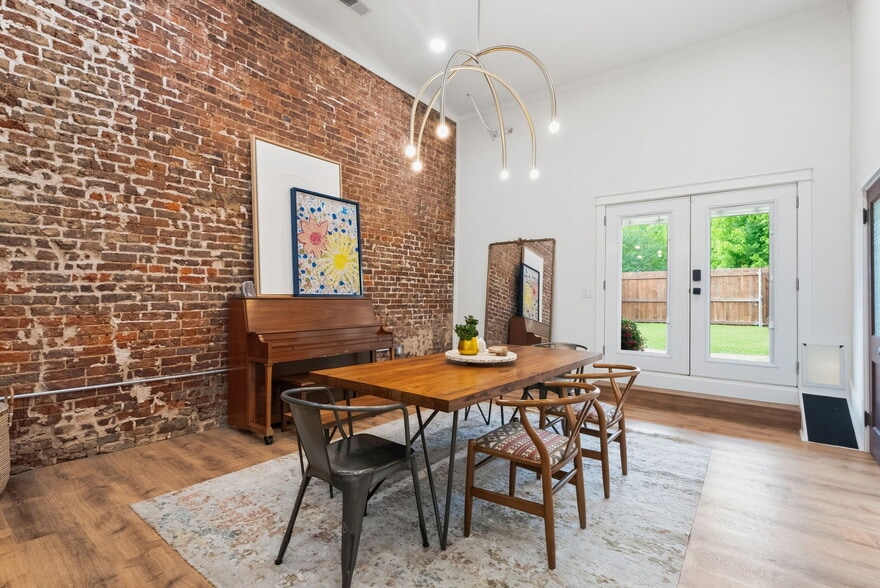 More Photos Of 103 W Duval St, Troup Freestanding For Sale