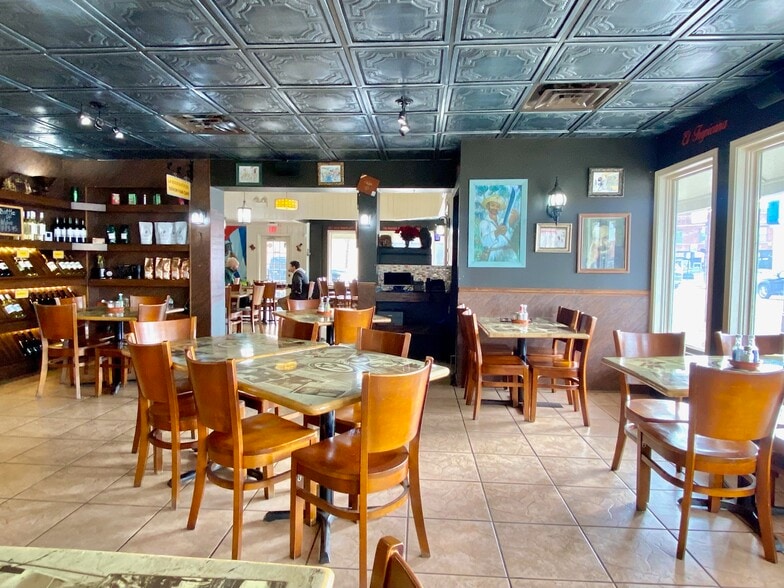 More Photos Of 4821 N Elston, Chicago Restaurant For Lease