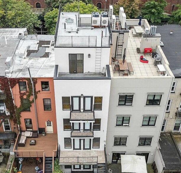 More Photos Of 583 Putnam Ave, Brooklyn Apartments For Sale