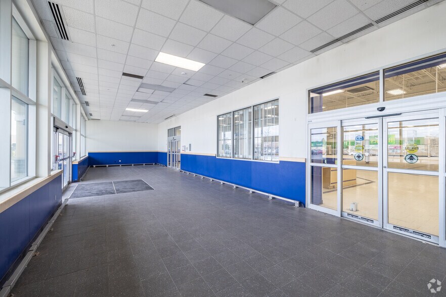 More Photos Of 3742 Innes Rd, Ottawa Unknown For Lease