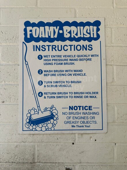 More Photos Of 29007 Lake Shore Blvd, Willowick Specialty For Sale