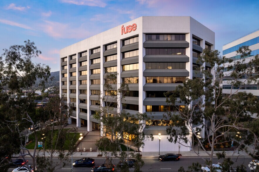 More Photos Of 700 N Central Ave, Glendale Office For Sale