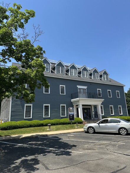 More Photos Of 769 S Main St, Manchester Office For Lease