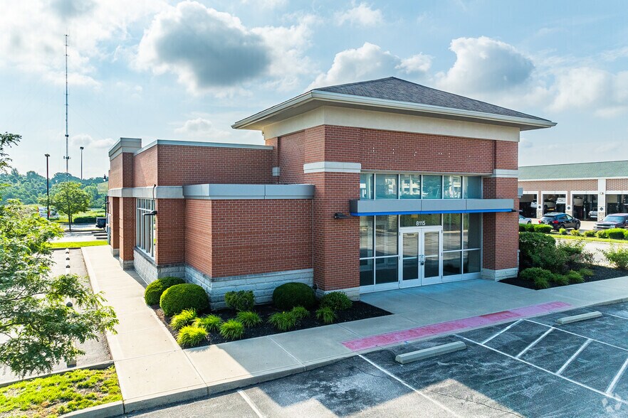 Primary Photo Of 8115 Highland Pointe Dr, West Chester Bank For Sale