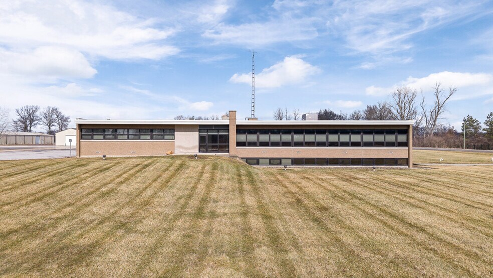 More Photos Of 1600 Toledo Rd, Norwalk Light Distribution For Lease