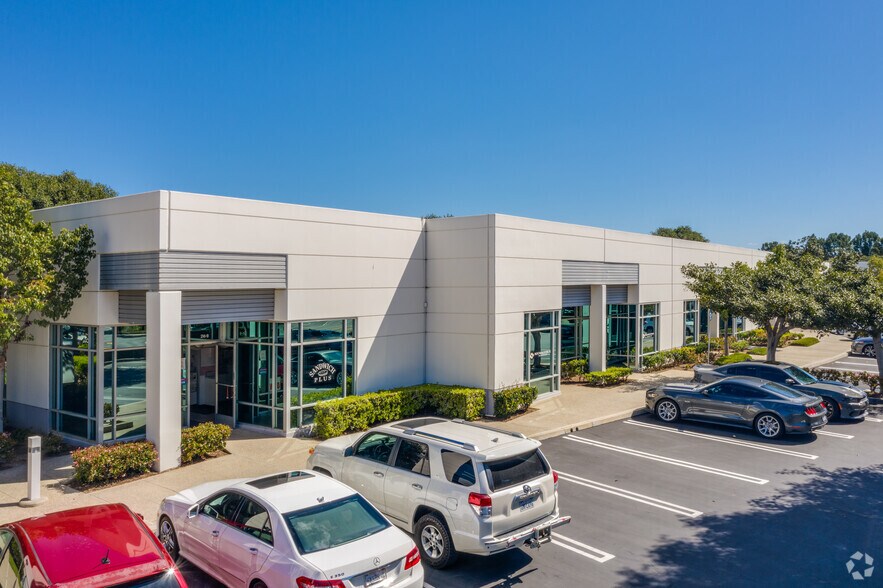 More Photos Of 212 Technology Dr, Irvine Unknown For Lease