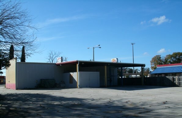 More Photos Of 7715 Lem Turner Rd, Jacksonville Auto Repair For Sale