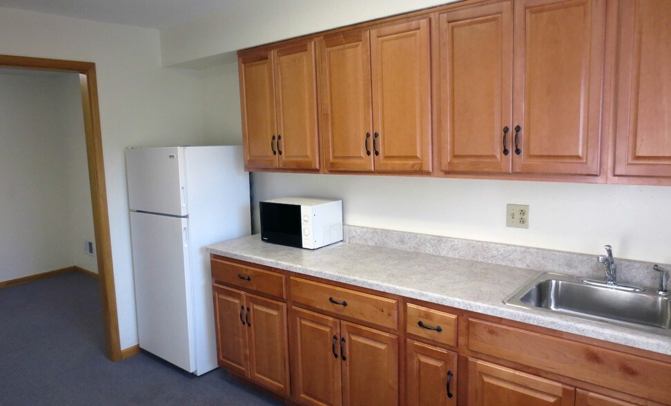More Photos Of 14900 State Route 30, Irwin Office For Lease