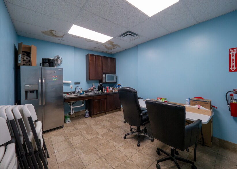 More Photos Of 2555 Bethel Rd, Columbus Freestanding For Lease