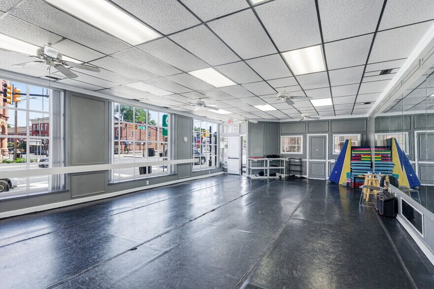 More Photos Of 2 S Main St, Woodstown Storefront Retail Residential For Sale