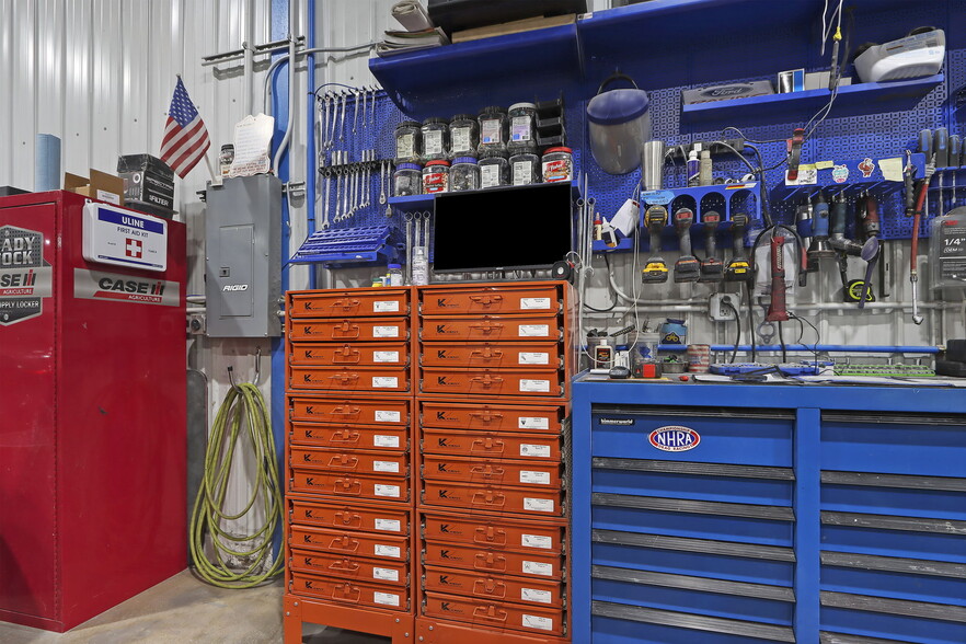 More Photos Of 1206 Washington Rd, Kenosha Auto Repair For Sale