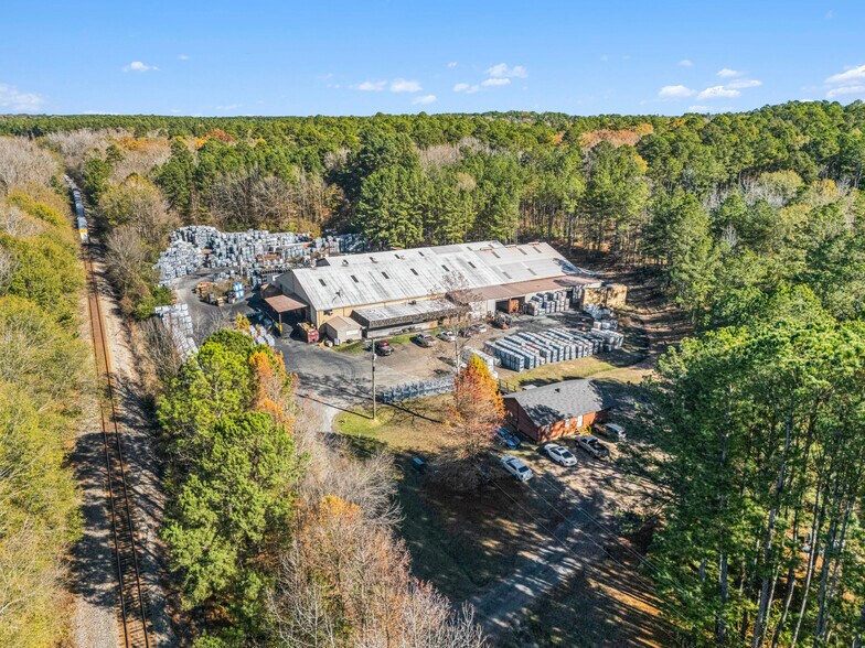 More Photos Of 508 Industrial Blvd, Atlanta Industrial For Sale