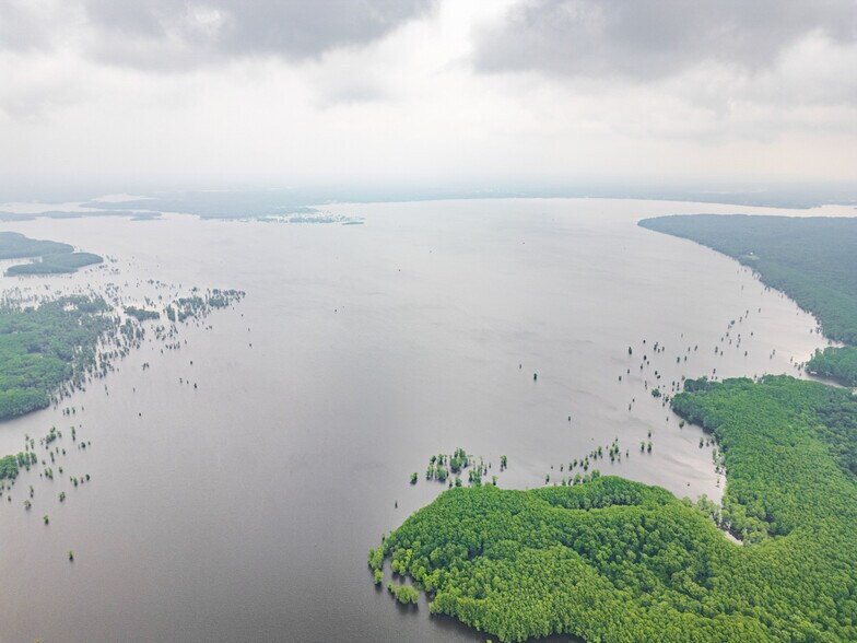 More Photos Of 7415 N State Line Rd, Karnack Trailer Camper Park For Sale