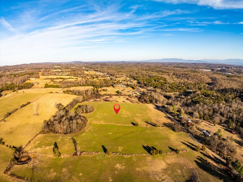 More Photos Of 520 Thorngrove pike, Kodak Land For Sale