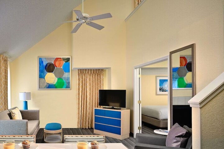 More Photos Of 15431 Conway Rd, Chesterfield Hotel For Sale