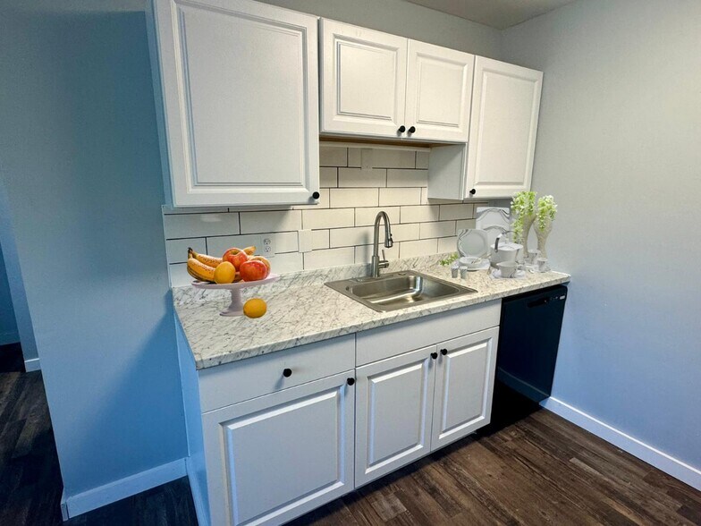More Photos Of 3217 Wilmington Pike, Dayton Apartments For Sale
