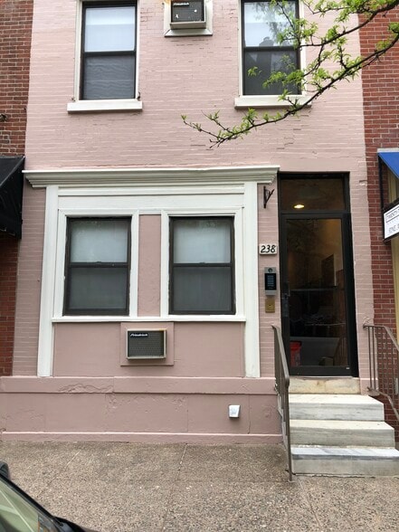 More Photos Of 238 S 22nd St, Philadelphia Apartments For Sale